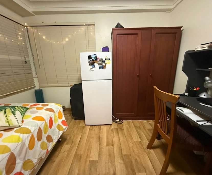$300, Share-house, 6 bathrooms, Parramatta Park QLD 4870