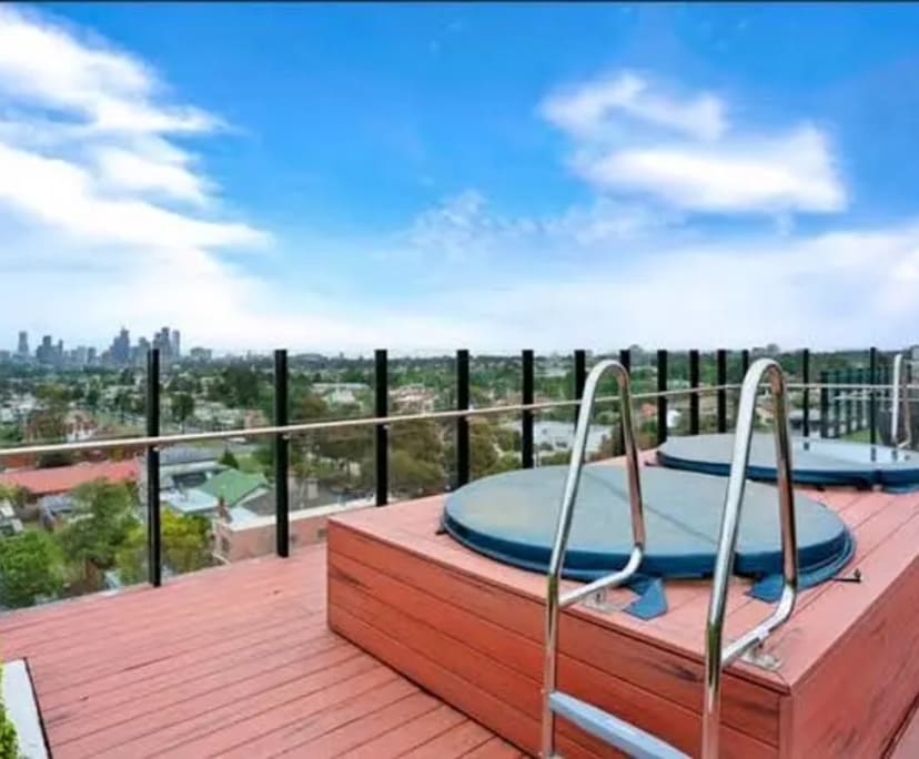 $360, Flatshare, 2 bathrooms, Brunswick East VIC 3057