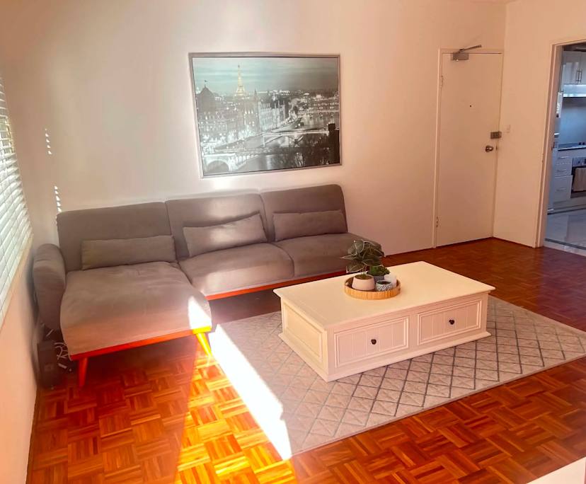Unfurnished room in a flatshare