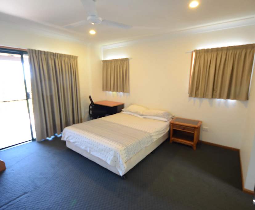 $385, Share-house, 4 bathrooms, Cannonvale QLD 4802