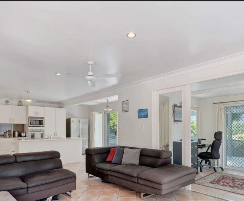 $350, Homestay, 3 bathrooms, Chermside West QLD 4032