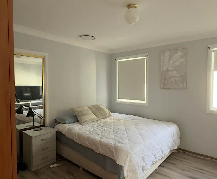 Furnished room in a share house