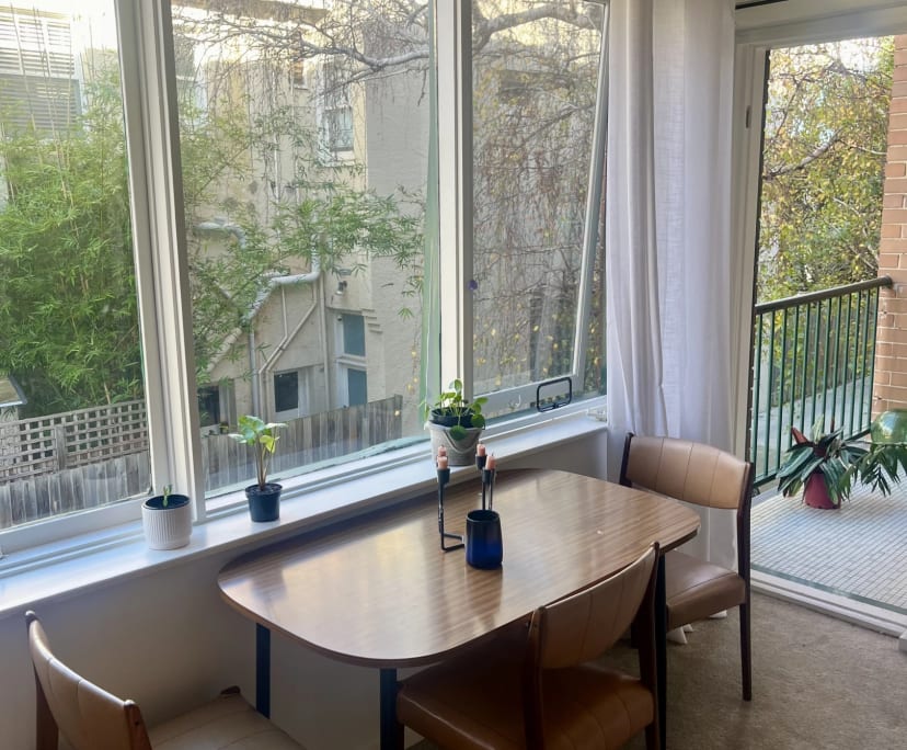 Furnished room in a flatshare