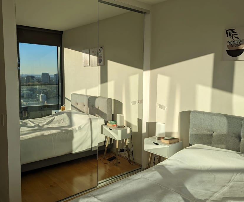 Furnished room with ensuite in a flatshare