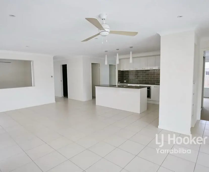 Unfurnished room in a share house