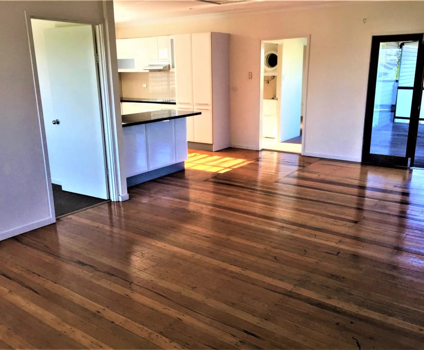 $980, Whole-property, 5 bathrooms, Annerley QLD 4103