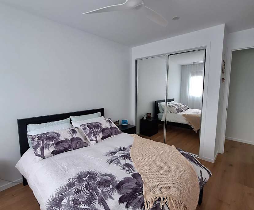 Furnished room with own bathroom