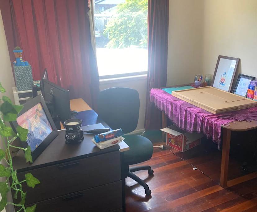 Unfurnished room in a share house