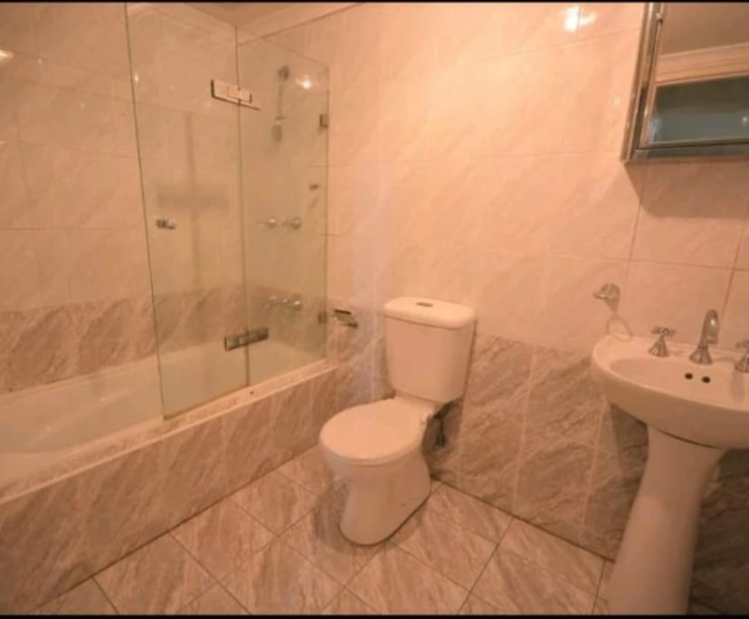 $180, Share-house, 2 bathrooms, Homebush NSW 2140