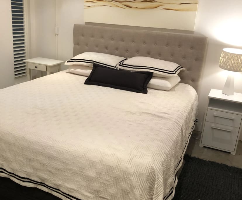 $520, 1-bed, 1 bathroom, The Gap QLD 4061