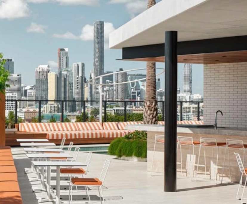 $580, Flatshare, 3 bathrooms, Newstead QLD 4006