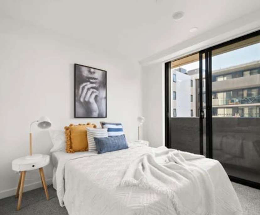 Room with ensuite in a flatshare