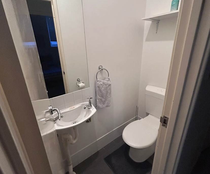 $325, Flatshare, 2 bathrooms, Mount Lawley WA 6050