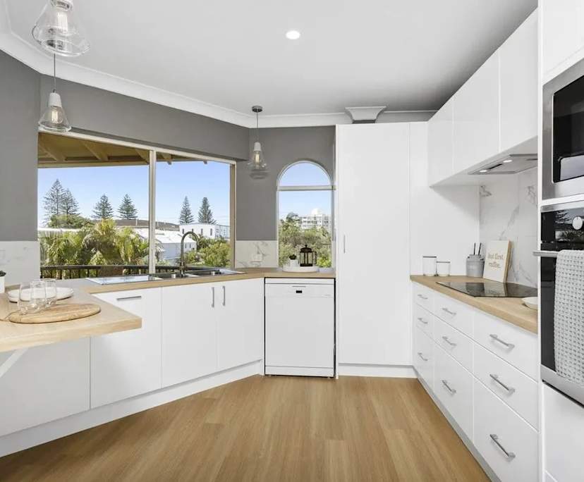 Unfurnished room in a flatshare