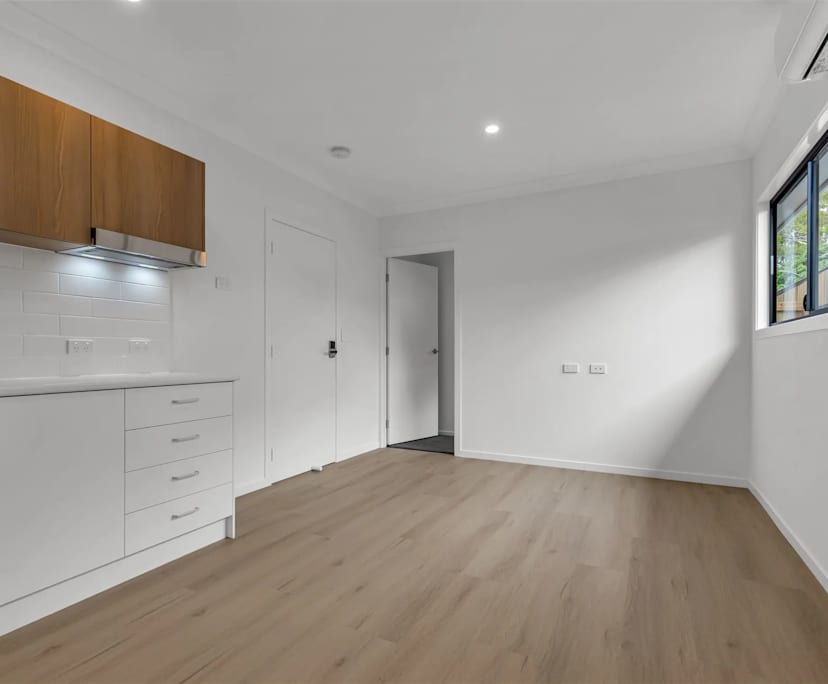 $410, Studio, 1 bathroom, Bald Hills QLD 4036