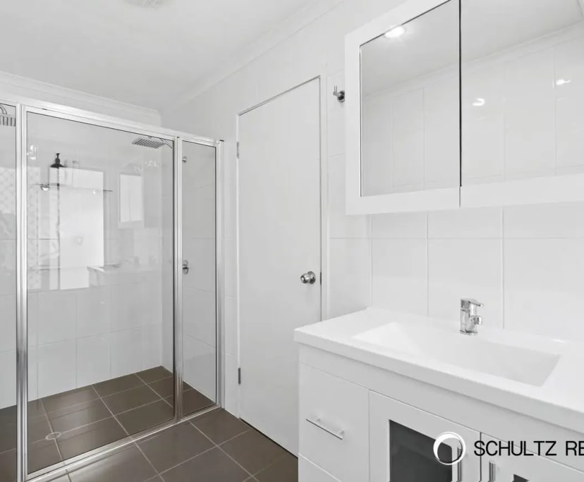 $280, Share-house, 3 bathrooms, Mount Warren Park QLD 4207