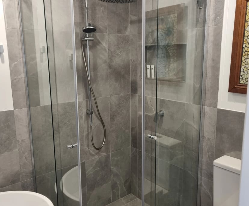 $280, Share-house, 3 bathrooms, Carrara QLD 4211