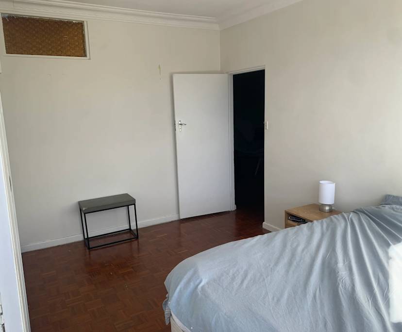 Room in a share house