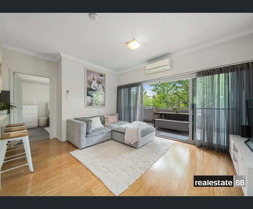 $780, Whole-property, 2 bathrooms, Perth WA 6000