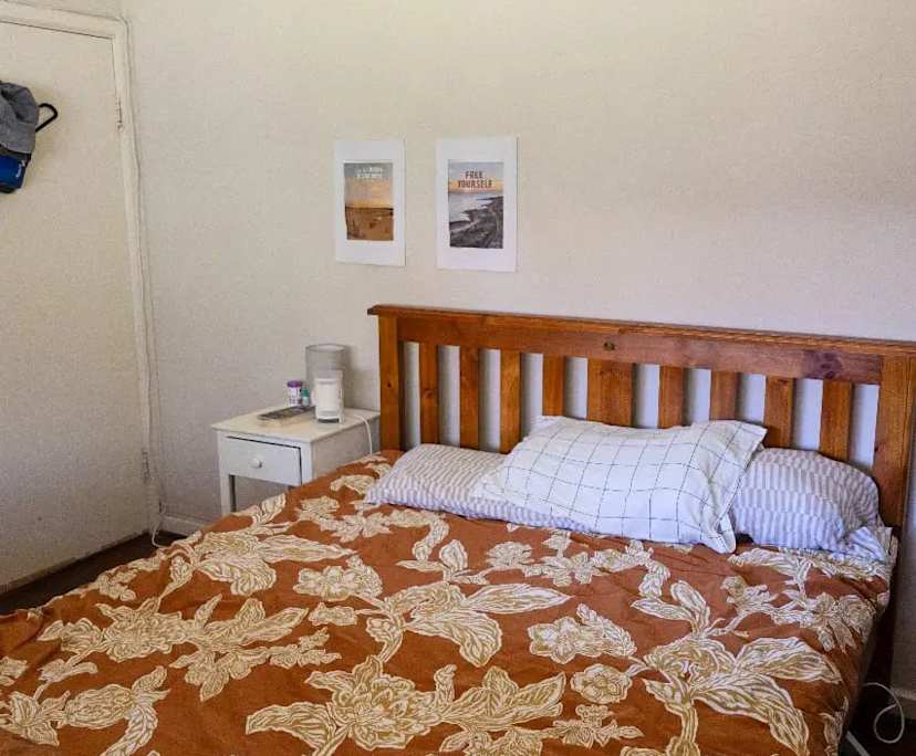 Furnished room with own bathroom