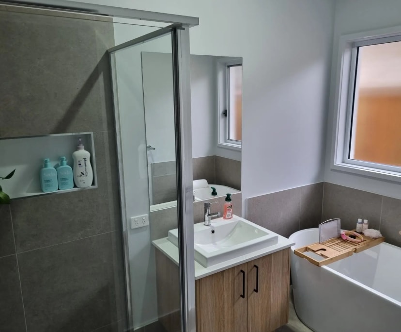 $300, Share-house, 3 bathrooms, Palmview QLD 4553