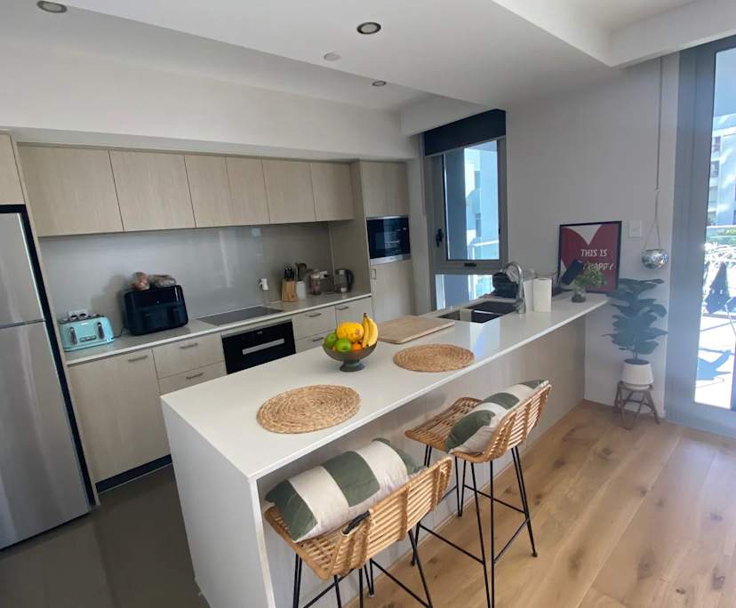 Furnished room with ensuite in a flatshare