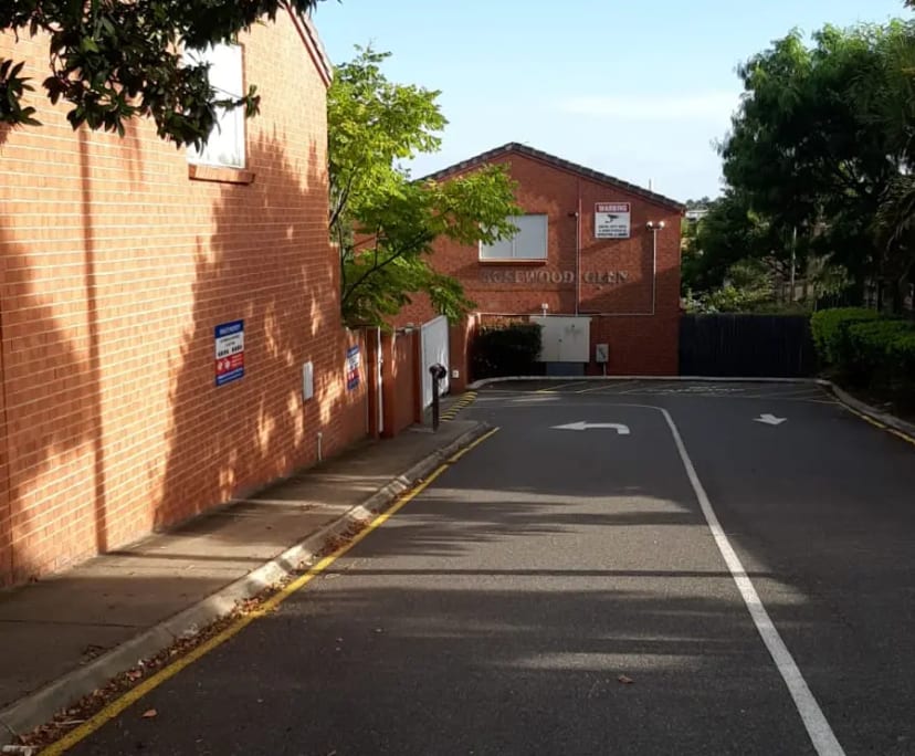 Unfurnished room in a share house