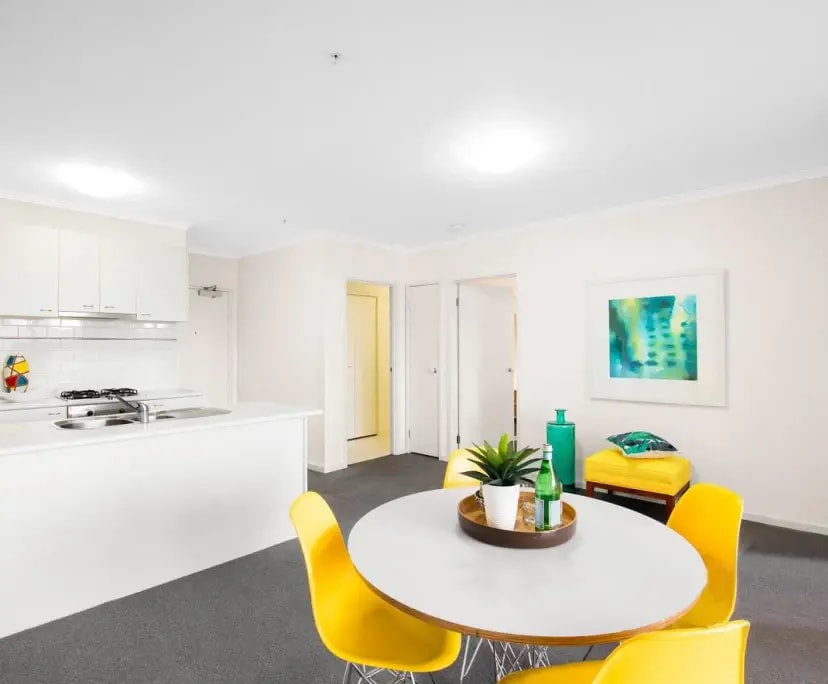 Furnished room in a flatshare
