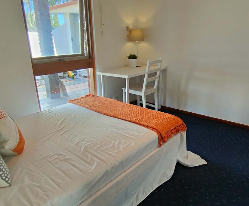 $250, Share-house, 3 bathrooms, Beckenham WA 6107