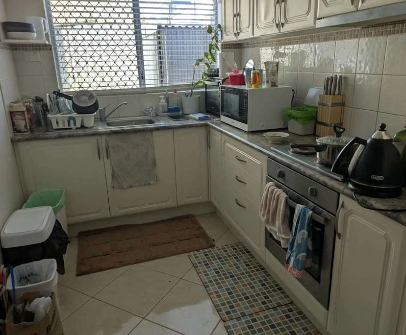 Unfurnished room in a share house