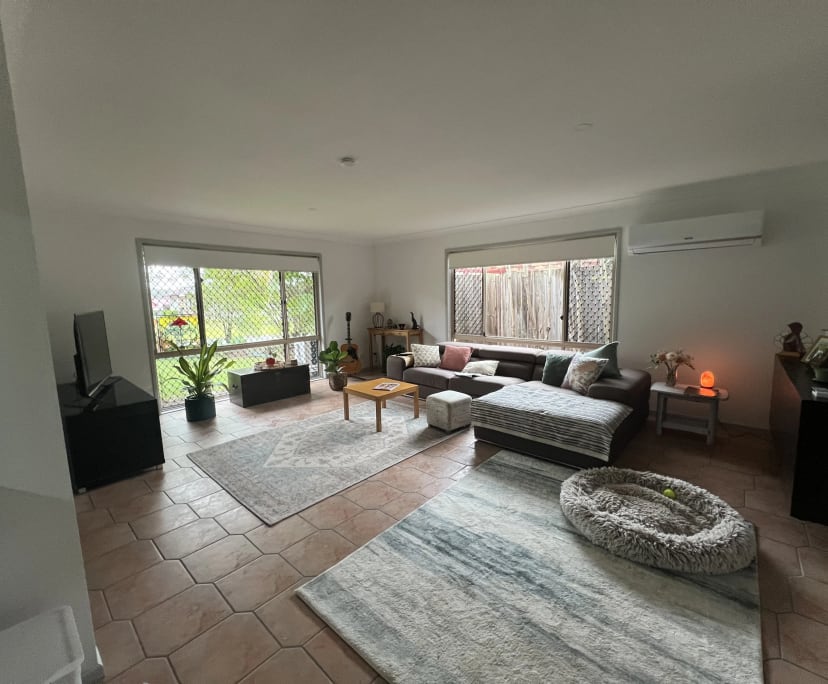 $350, Share-house, 3 bathrooms, Springfield QLD 4300