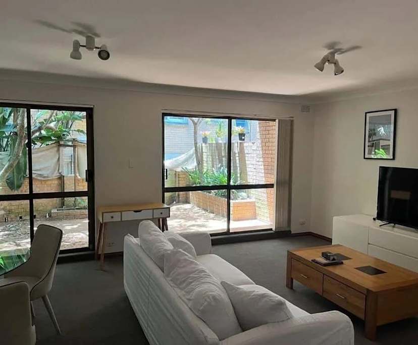 Furnished room in a share house