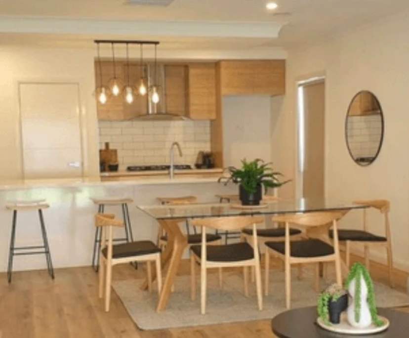 Room in a share house