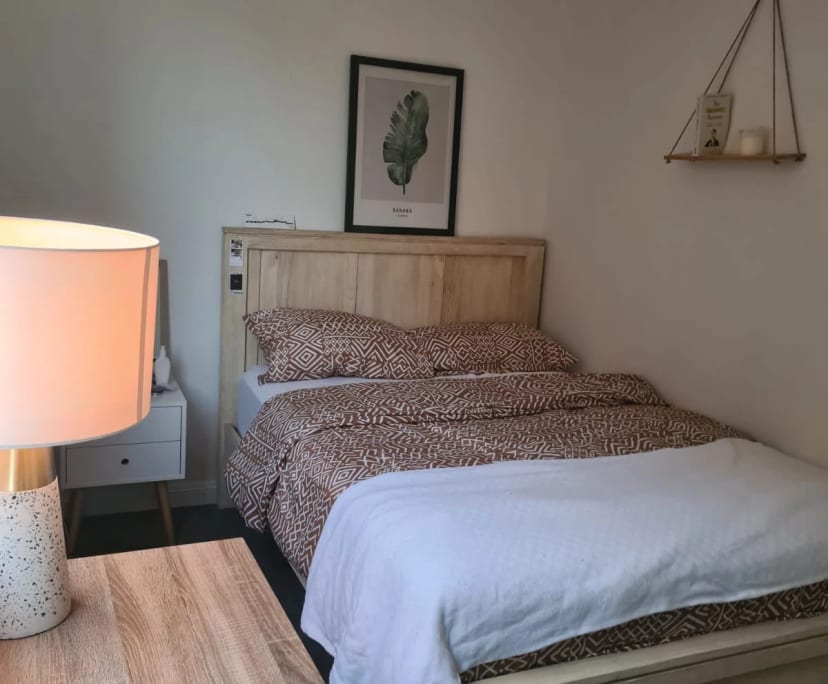 Unfurnished room in a flatshare