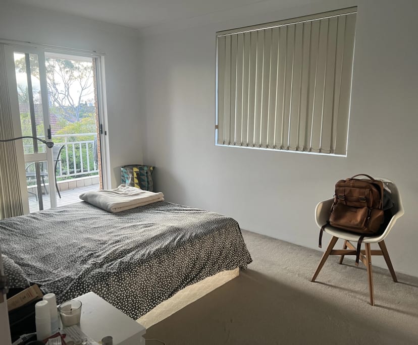 Furnished room in a flatshare