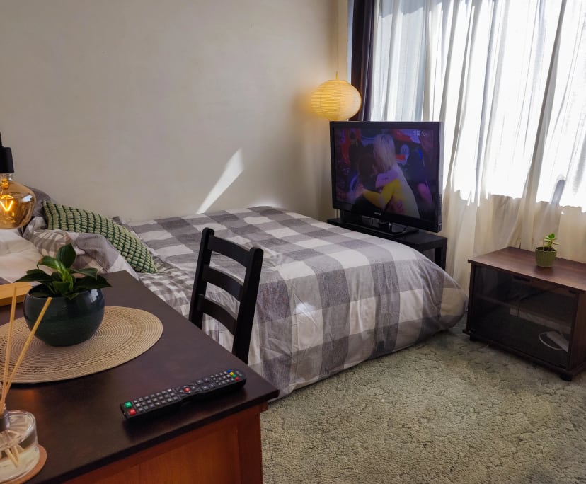 Furnished room with own bathroom