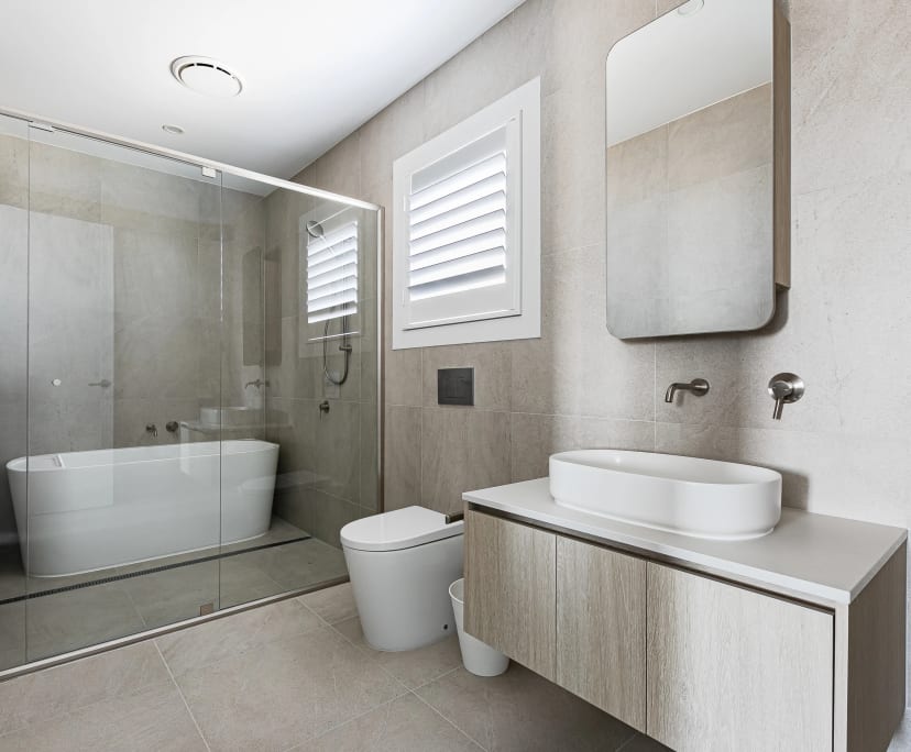 $230, Share-house, 3 bathrooms, Fraser Rise VIC 3336