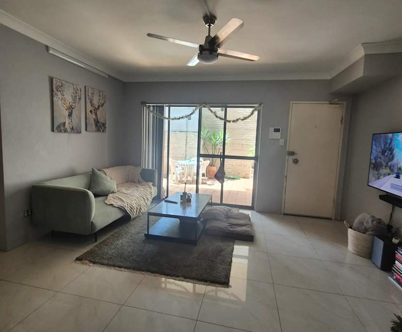 Room in a share house
