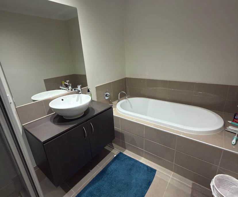$225, Share-house, 4 bathrooms, Armstrong Creek VIC 3217