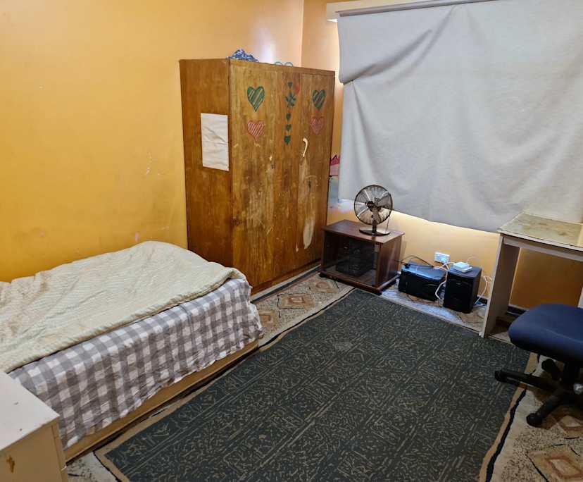 Furnished room in a share house