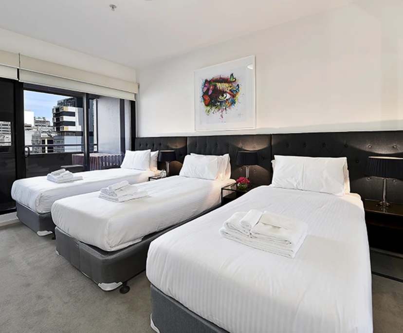 $770, 1-bed, 1 bathroom, Melbourne VIC 3000