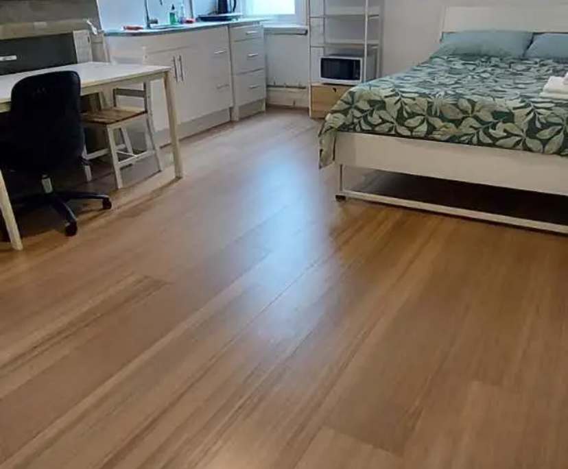 $670, Whole-property, 1 bathroom, Newtown NSW 2042