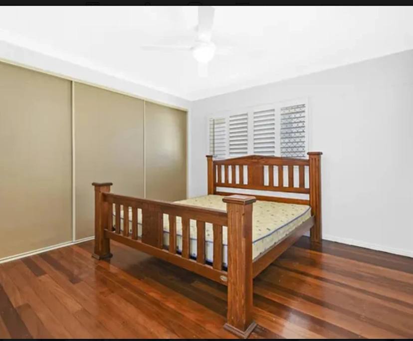 Unfurnished room in a share house