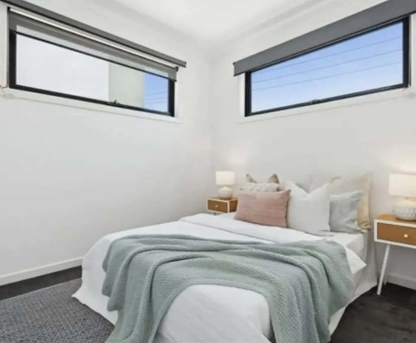 propertyImage