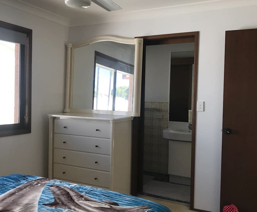 Room with ensuite in a share house