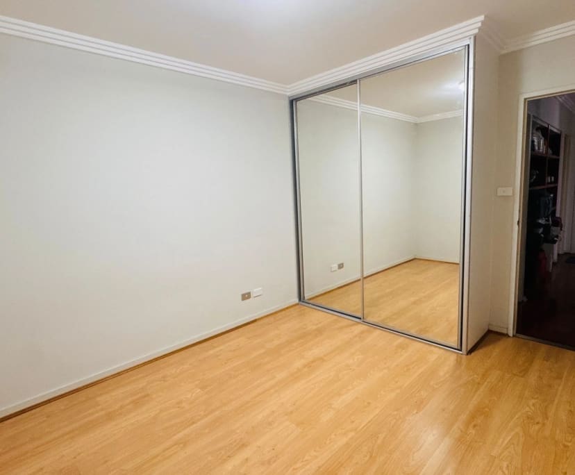 Unfurnished room in a flatshare