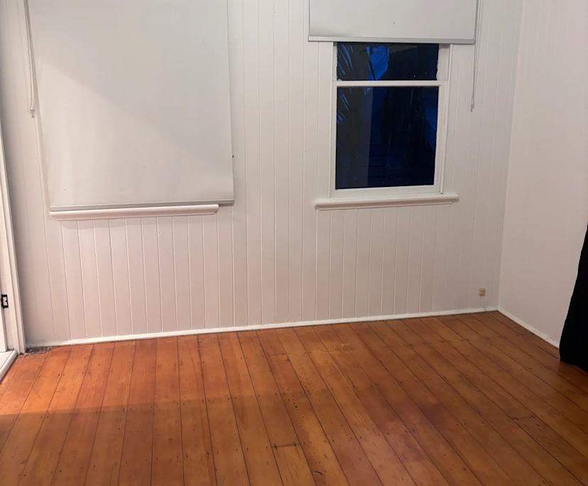 $350, Share-house, 3 bathrooms, Red Hill QLD 4059