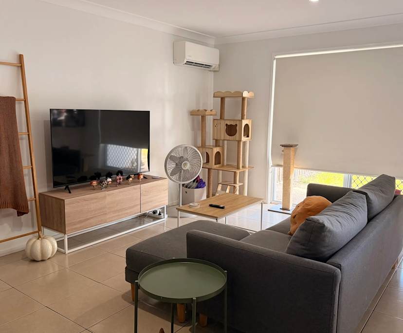 Unfurnished room with own bathroom