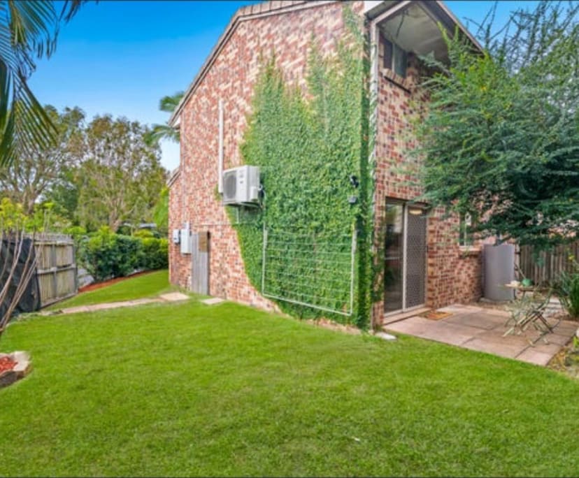Whole property with 3 rooms for rent