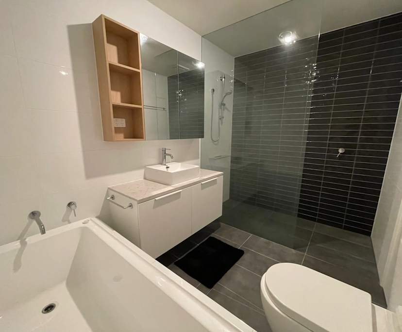 Furnished room with own bathroom